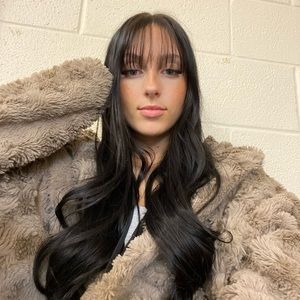 Meet your Posher, Kendra